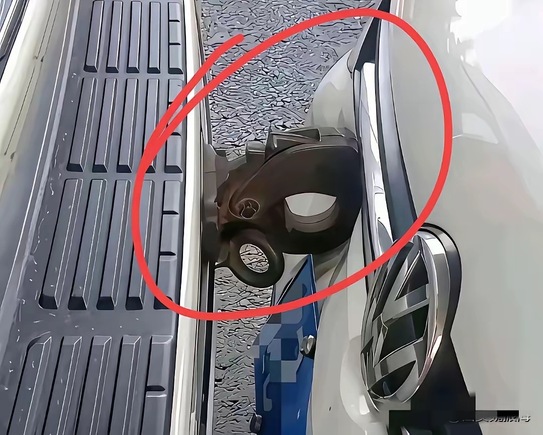 遇到这样的流氓钩🪝 交警一般怎么定责？ 后车有责任么？ 