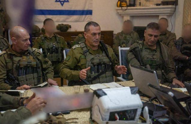 以军总参谋长扎米尔直接放狠话了，说以色列的军队压根就没停火，还在接着打仗，他明明