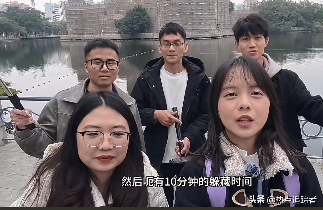 今天下午，唐尚珺和他的小伙伴们共同创作了一则视频。视频中，唐尚珺和小伙伴们在公园