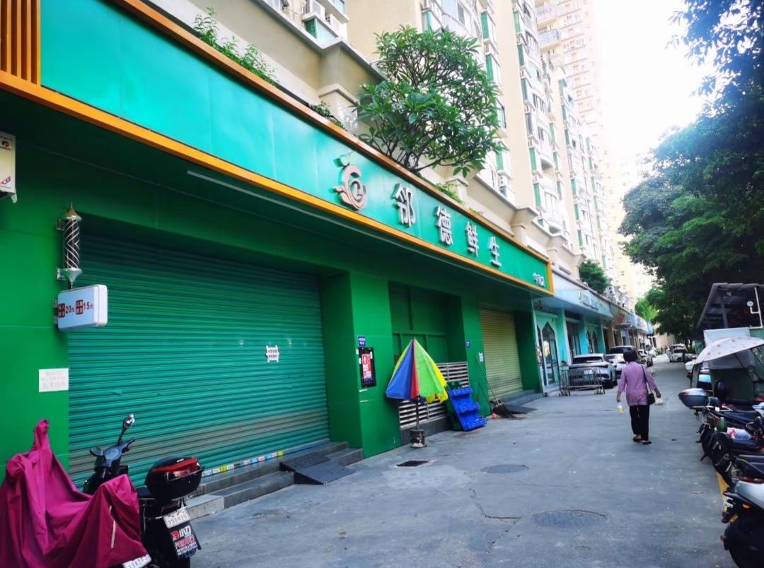 现在这环境只要你什么都不做其实你已经可以打败90%的人了，我的一个朋友因为工作的