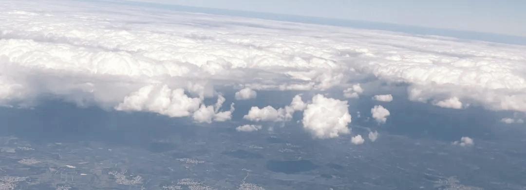 会当凌绝顶，一览众山小真正的美女到底长什么样 爬山