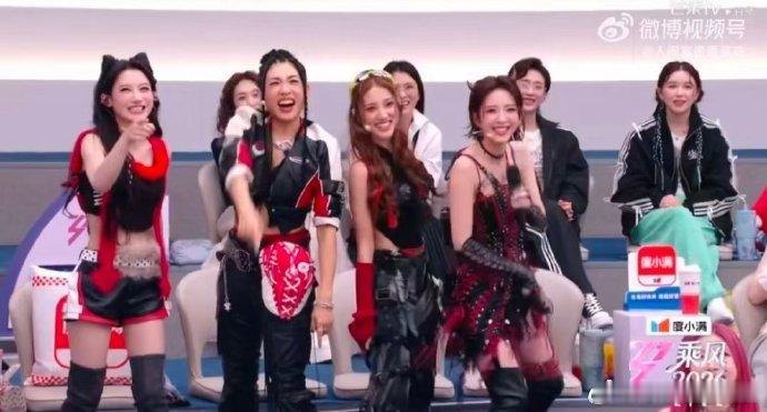 唐艺昕唱的是何宣林的词何宣林不擅长的段落，唐艺昕默默接下，哪怕自己也没把握，也全