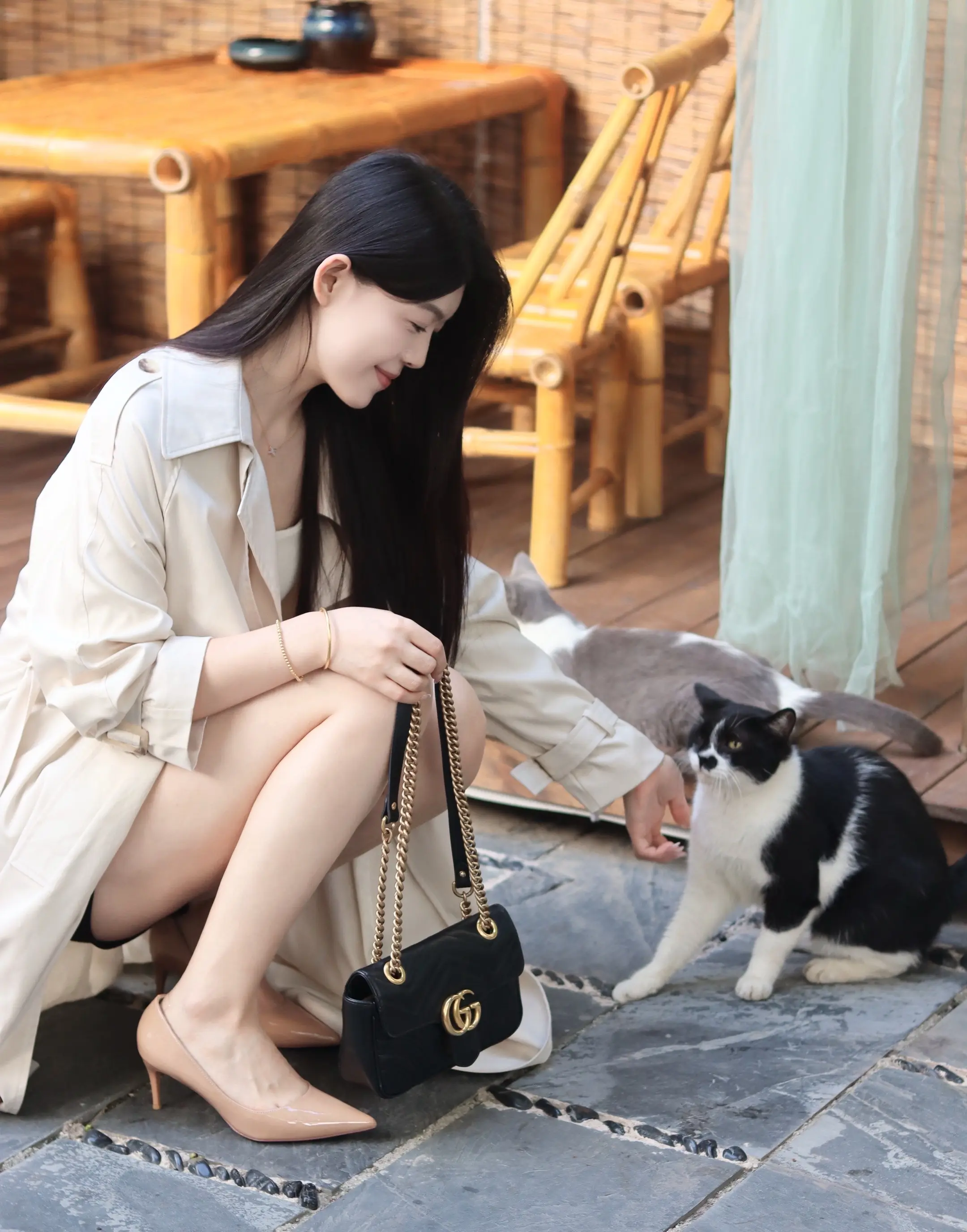 我们可以谈天谈地 唯独不能谈我们现在是什么关系