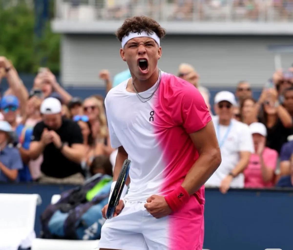 ✅快讯，谢尔顿、塞伦多洛分别战胜弗里茨和达尔德里夺冠🔥🔥

ATP500🇺