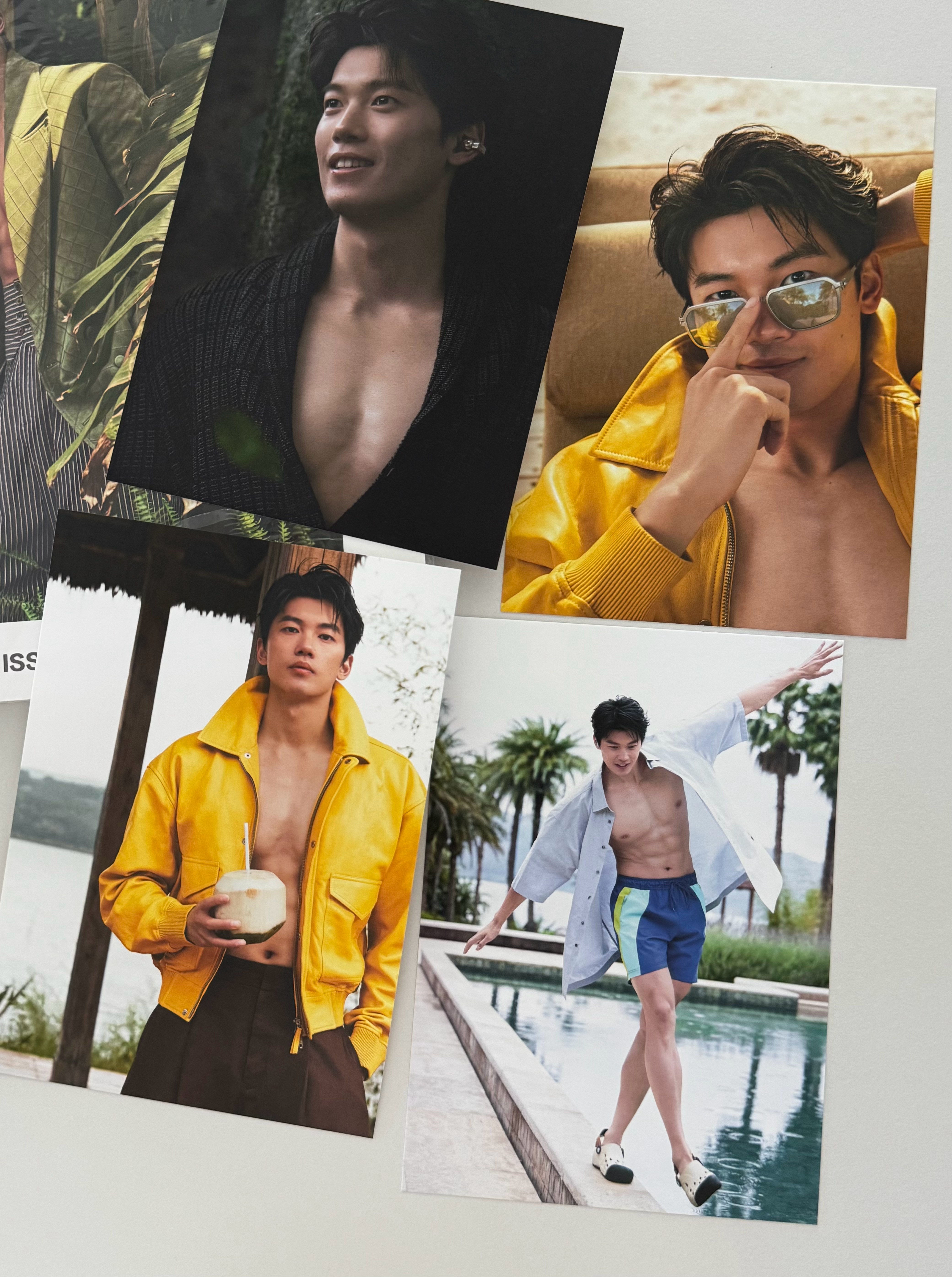 6月买的汪顺x Champion六周年，8月收到了，送的明信片好帅吧😍 