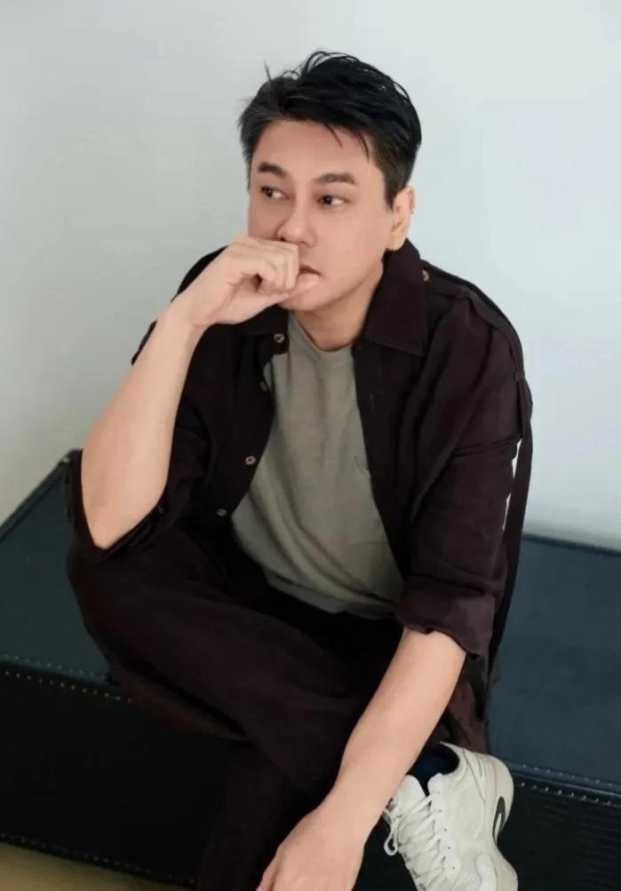 朱孝天原来是被踢出F4的，直到他老婆直播大家才知道缘由。其实当z本不需要你的时候