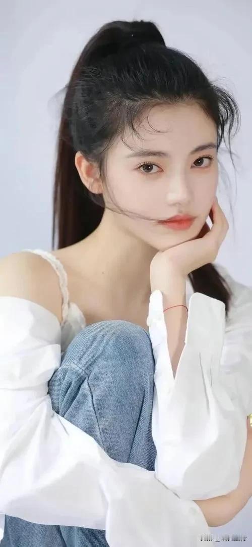 《新好了歌》[爱慕][大笑][灵光一闪]

世人都晓美女好，
贪官大都忘不了！