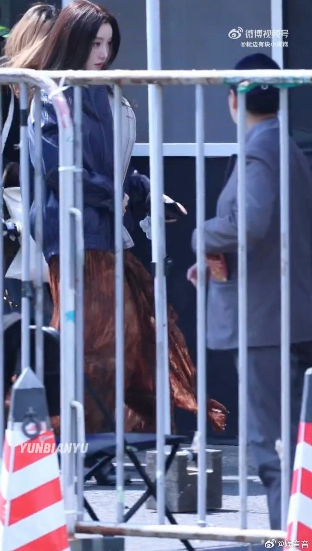 姜贞羽无限超越班路透 姜贞羽加盟《无限超越班4》！首日录制路透曝光，清爽造型衬得