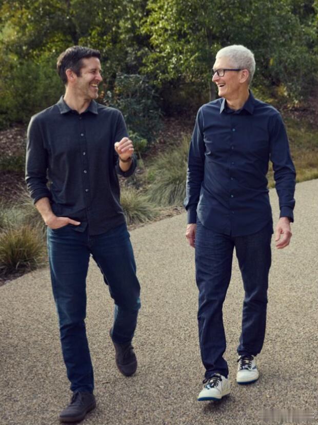 约翰·特努斯（John Ternus）是苹果公司现任硬件工程高级副总裁，将于20