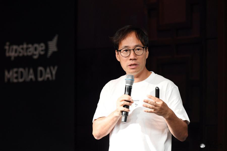 Upstage携手Nvidia高层Madison Huang探讨合作前景
Ups