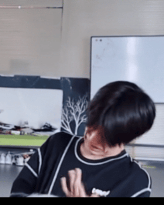 张泽禹张泽禹长这样啥意思 ​​​