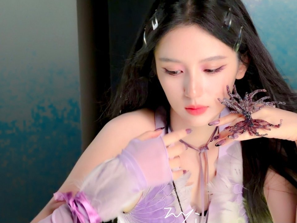 周也是电竞文女主吧瓦学姐