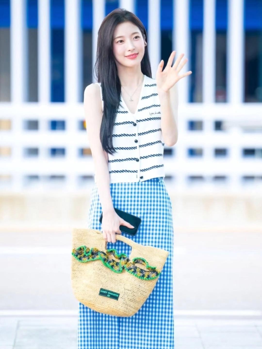 崔乂园秋季穿搭女神 崔乂园穿搭神图来了 崔乂园 魔特星社