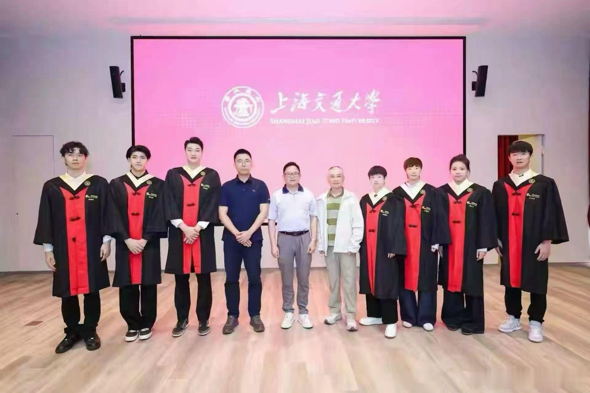 恭喜莎莎毕业快乐孙颖莎
