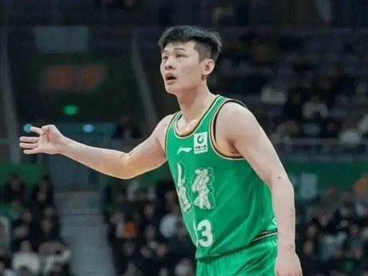 CBA最新消息：据知名篮球自媒体人导演我躺哪_basketball报道，山东男篮