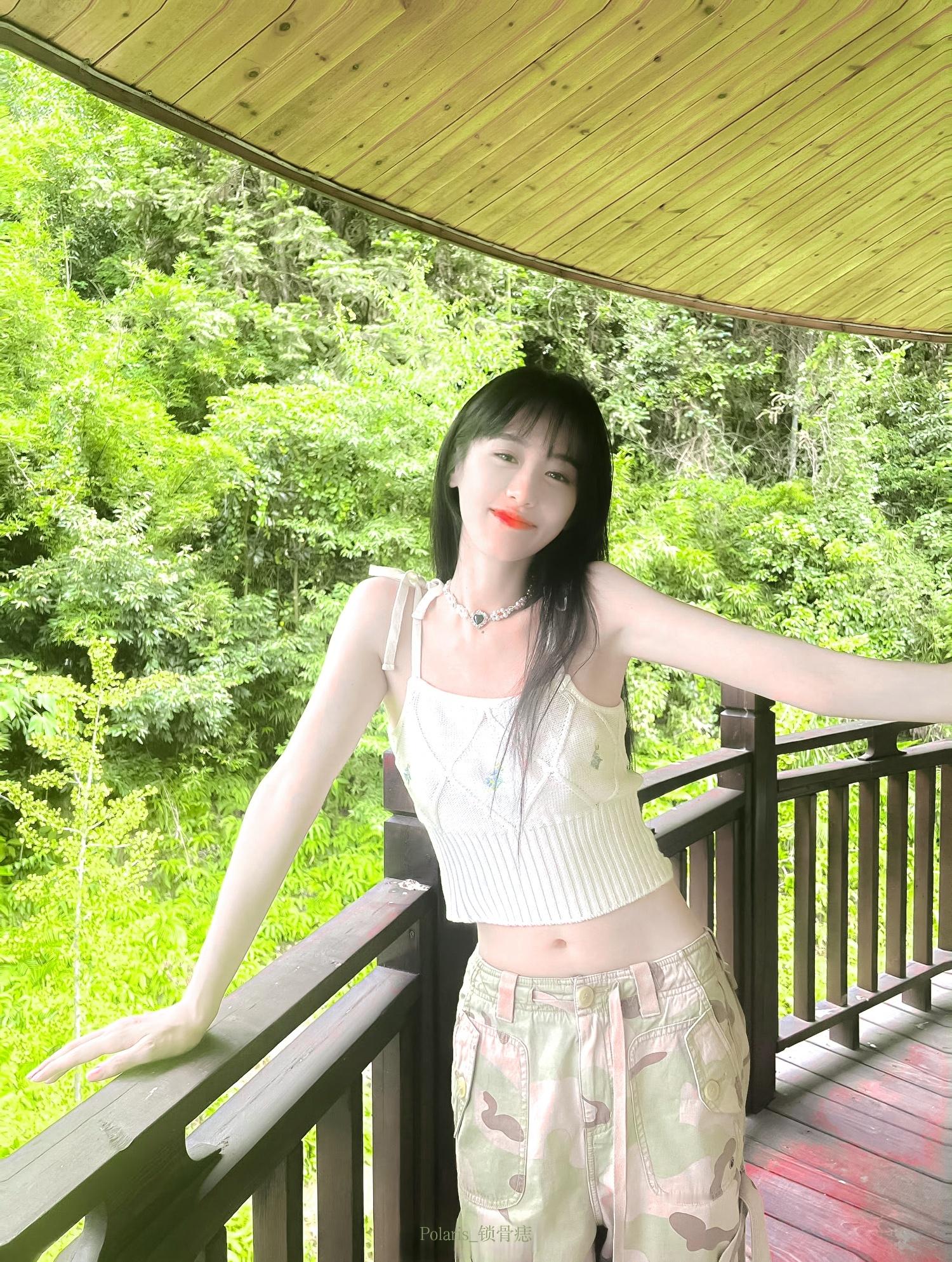 永远在一起好嘛 我们不要散 不能散 也不许散.​​​