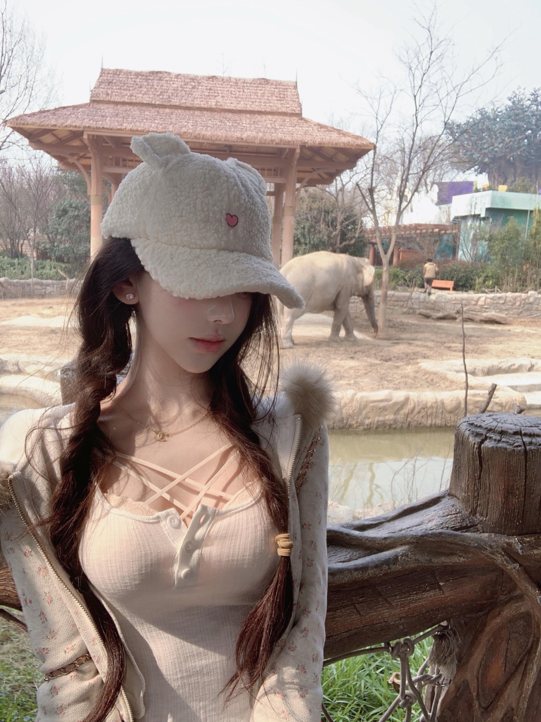 终其一生 只为找到一双看向我时偏爱我的眼睛和永远不放弃的手