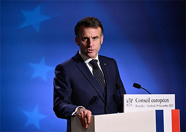 #被美制裁法籍欧盟官员称是麦卡锡式迫害# 【#马克龙谴责美国制裁法国籍欧盟前官员