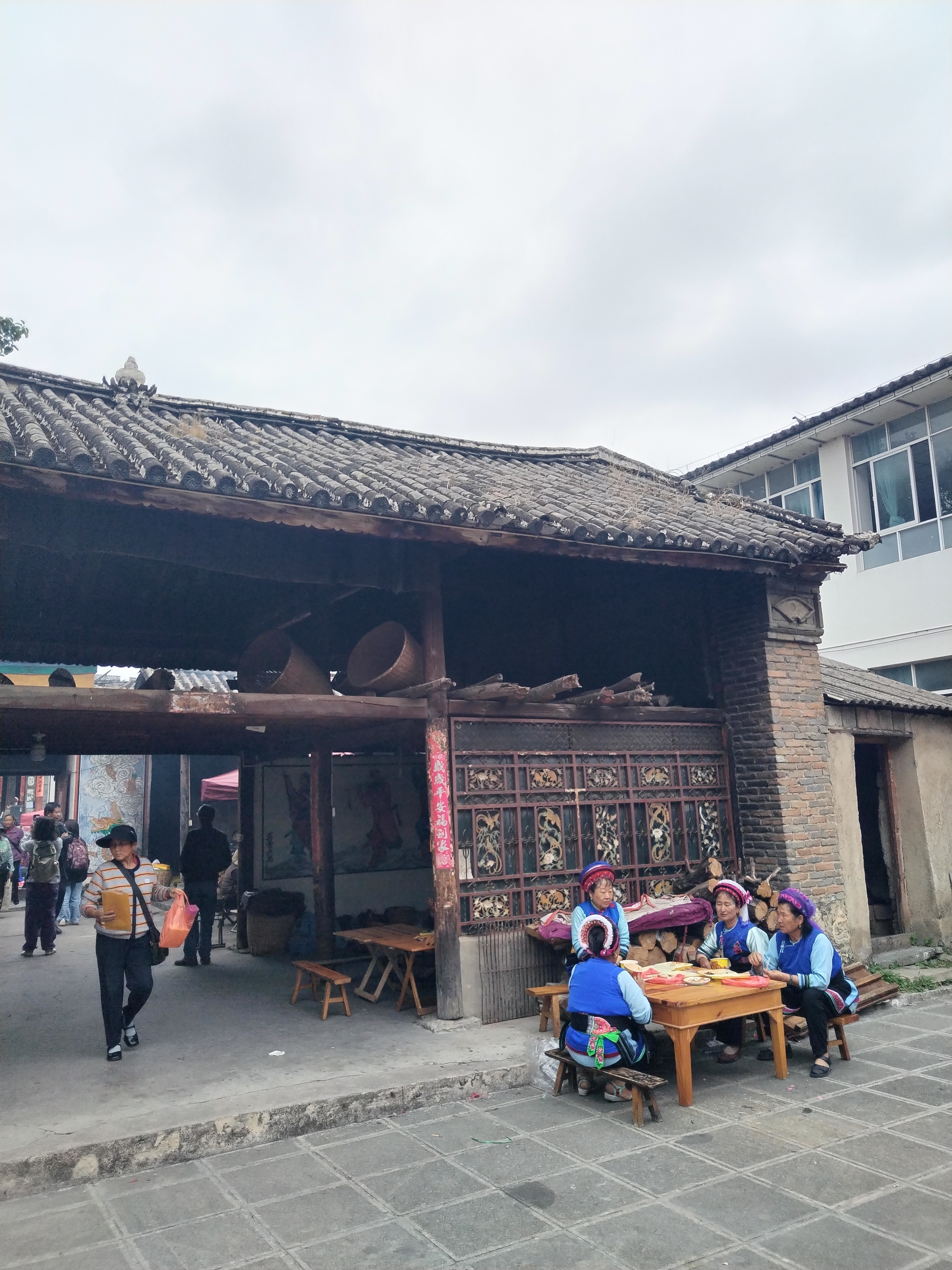 【大理村村通】旅居大理的最后几个月，赶上了盛大的白族绕三灵，当然要来围观一下！ 