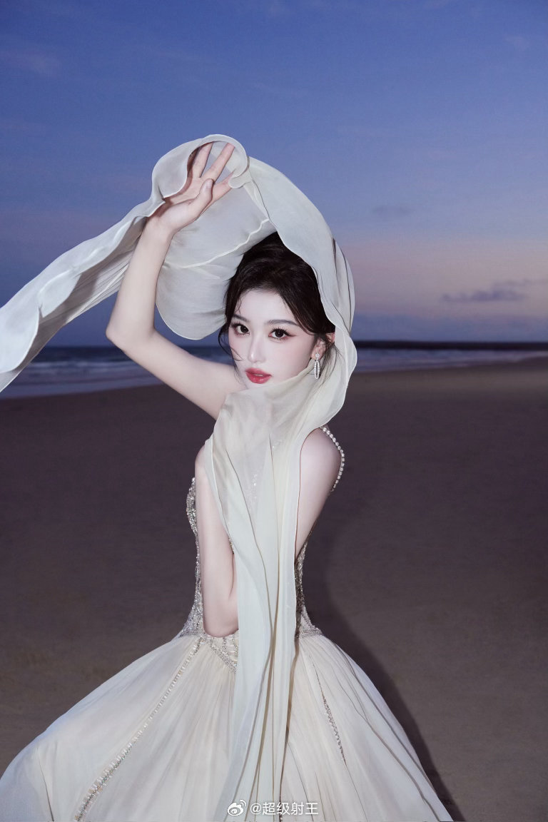 孔雪儿 