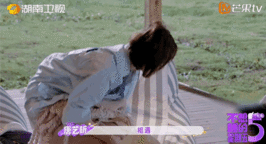 李小冉唐艺昕王濛怎么不算顶峰相见不想睡的星期五开播不想睡的星期五山顶共赴日出浪漫