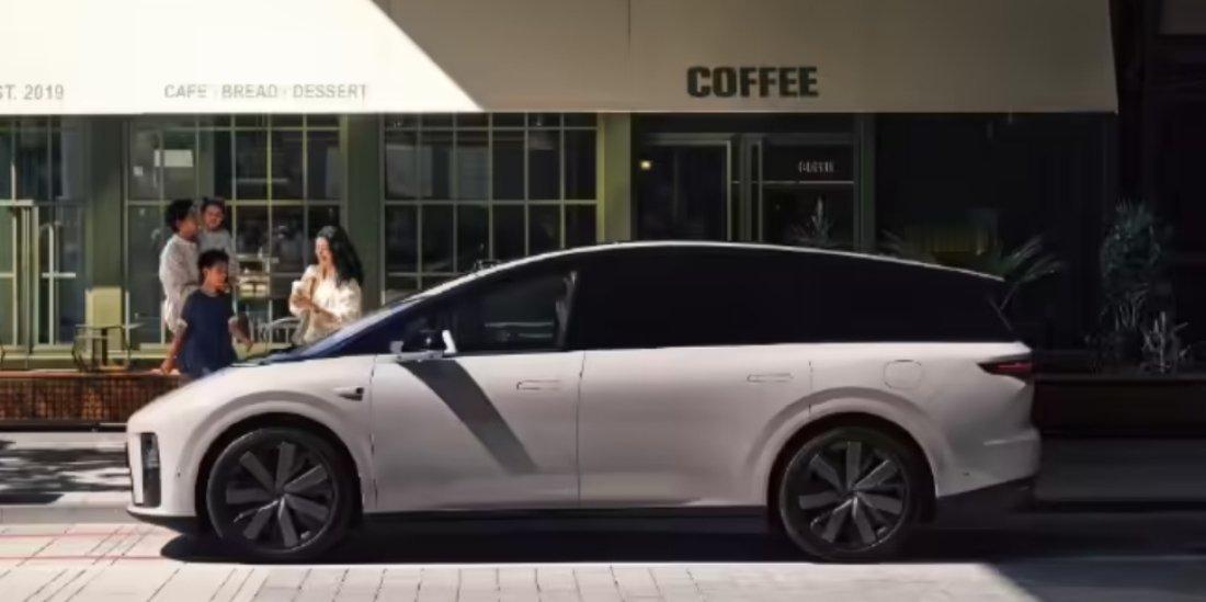 看了一下理想 i8 六座纯电 SUV，续航有670km 和 720km，小长途够