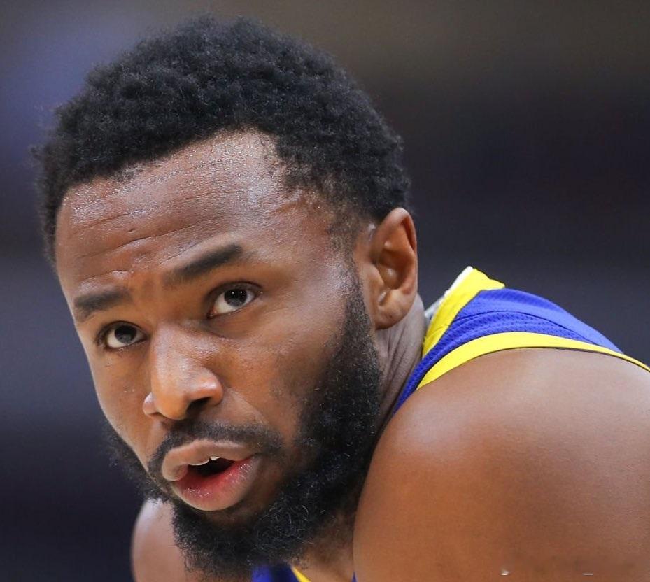 去年是全明星赛前一场没打今年是全明星赛后打了三场希望早点回来吧[单身狗][单身狗