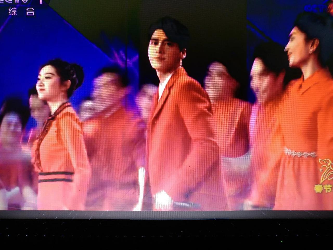 蜂蜜们！峰峰上场了