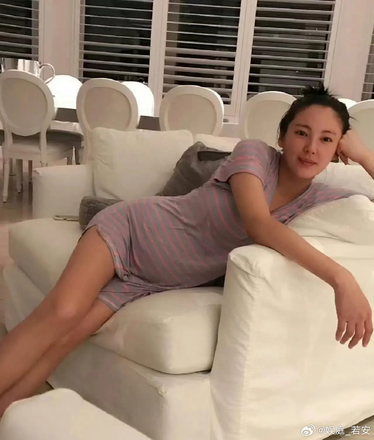 张雨绮怀孕后的状态工作人员爆张雨绮又怀孕了！张雨绮自从深陷“代孕门”事件后始终未