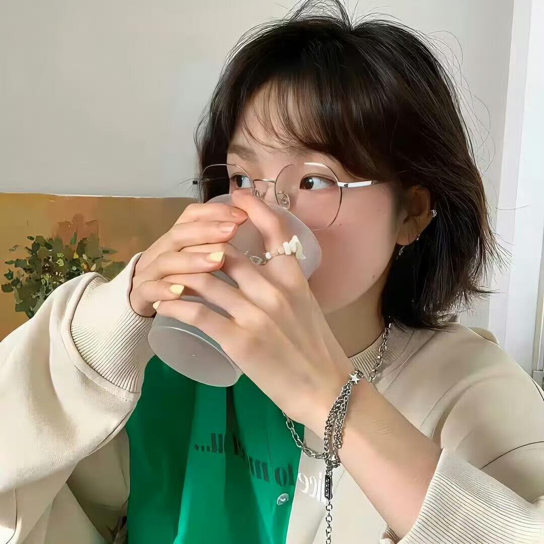 WeChat  ｜氛围感女生头像 