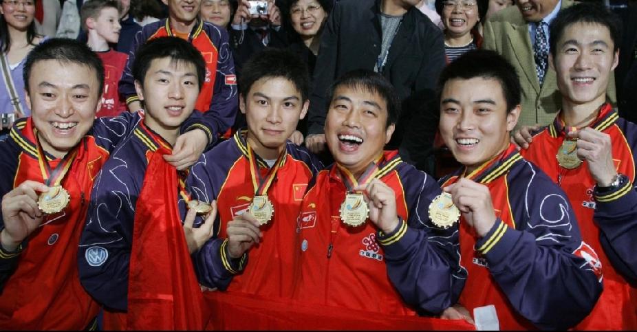 2006不莱梅世乒赛，这波青春杀我了！🏆
 
翻到2006年不莱梅世乒赛男团夺