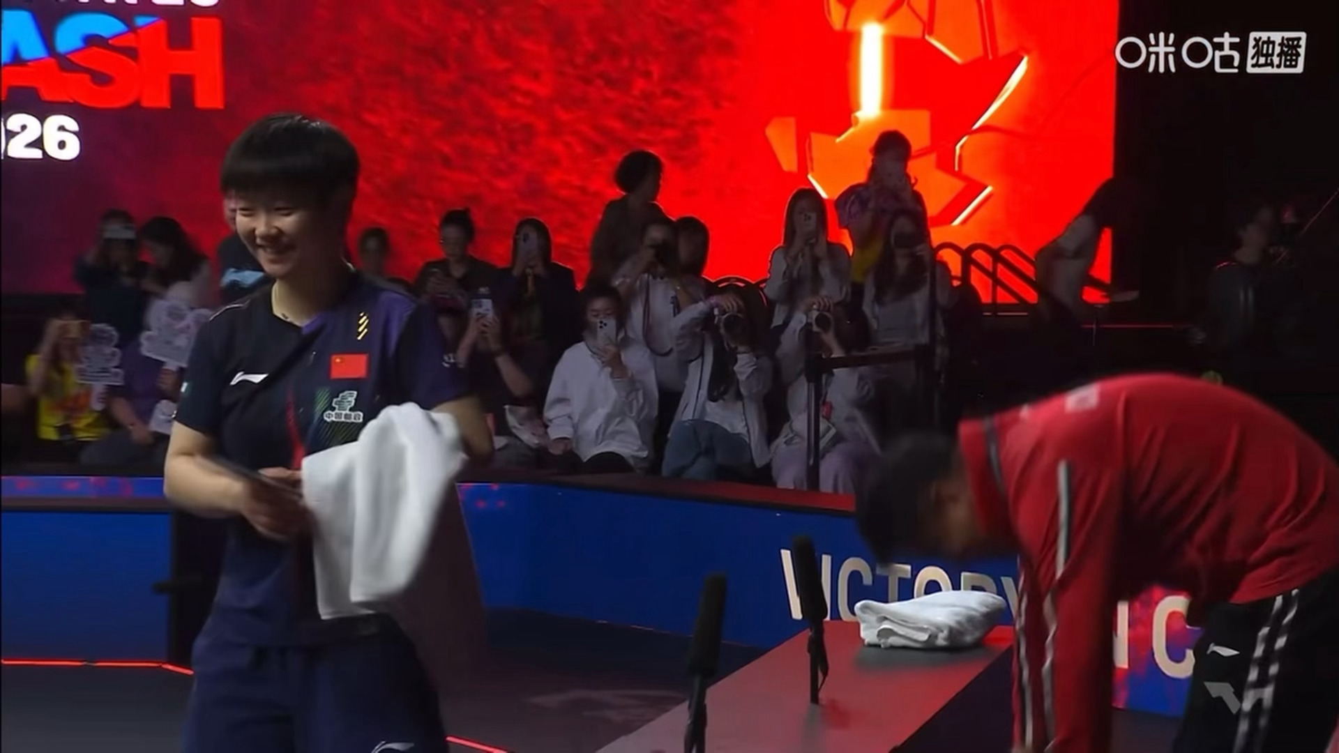 两个小萌物呀
