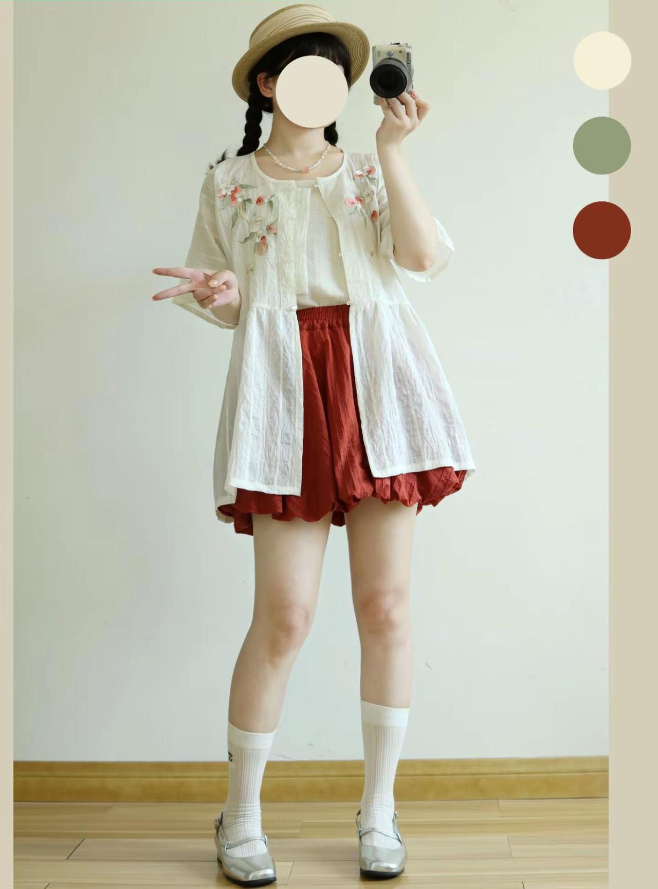 汉元素OOTD｜💐荔枝绣花➕萌萌花苞裙。穿搭即态度 夏日国风新中式穿搭 时尚碎