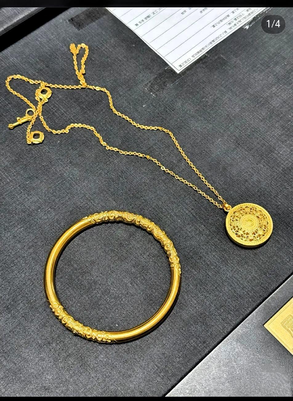 发现没？
武汉的那条新闻一播，
给多少戴黄金首饰的人一个警醒。

黄金首饰是我们