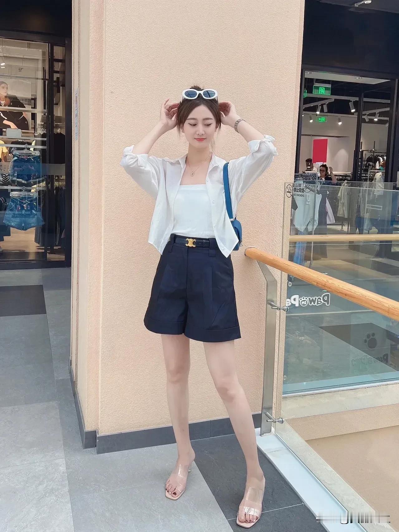 世界这本书翻到了这一页，
邯郸