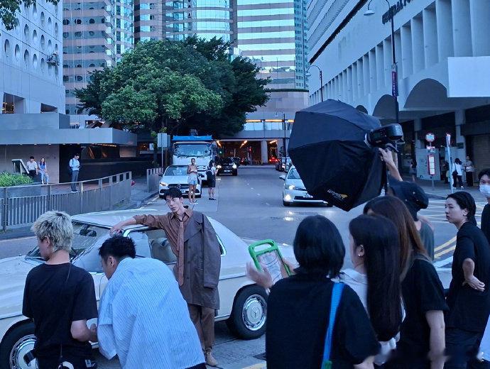 网友香港街头偶遇许光汉香港街头偶遇许光汉拍摄香港街头偶遇许光汉拍摄的照片流出，他