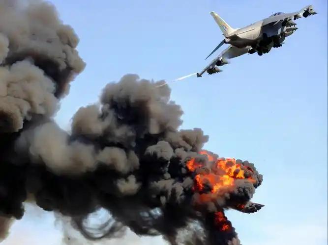 [月亮]美伊冲突反反复复闹了这么久，真真假假的消息满天飞。但实际上，这事到最后大