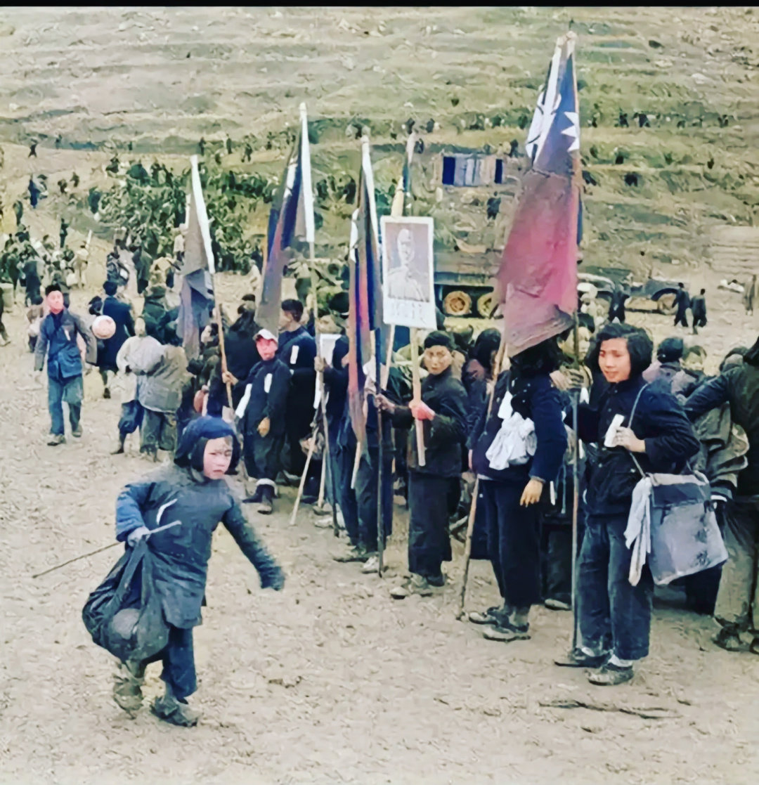 1949年，浙江。国军及家属退守台湾省时的珍贵影像。 ​​​