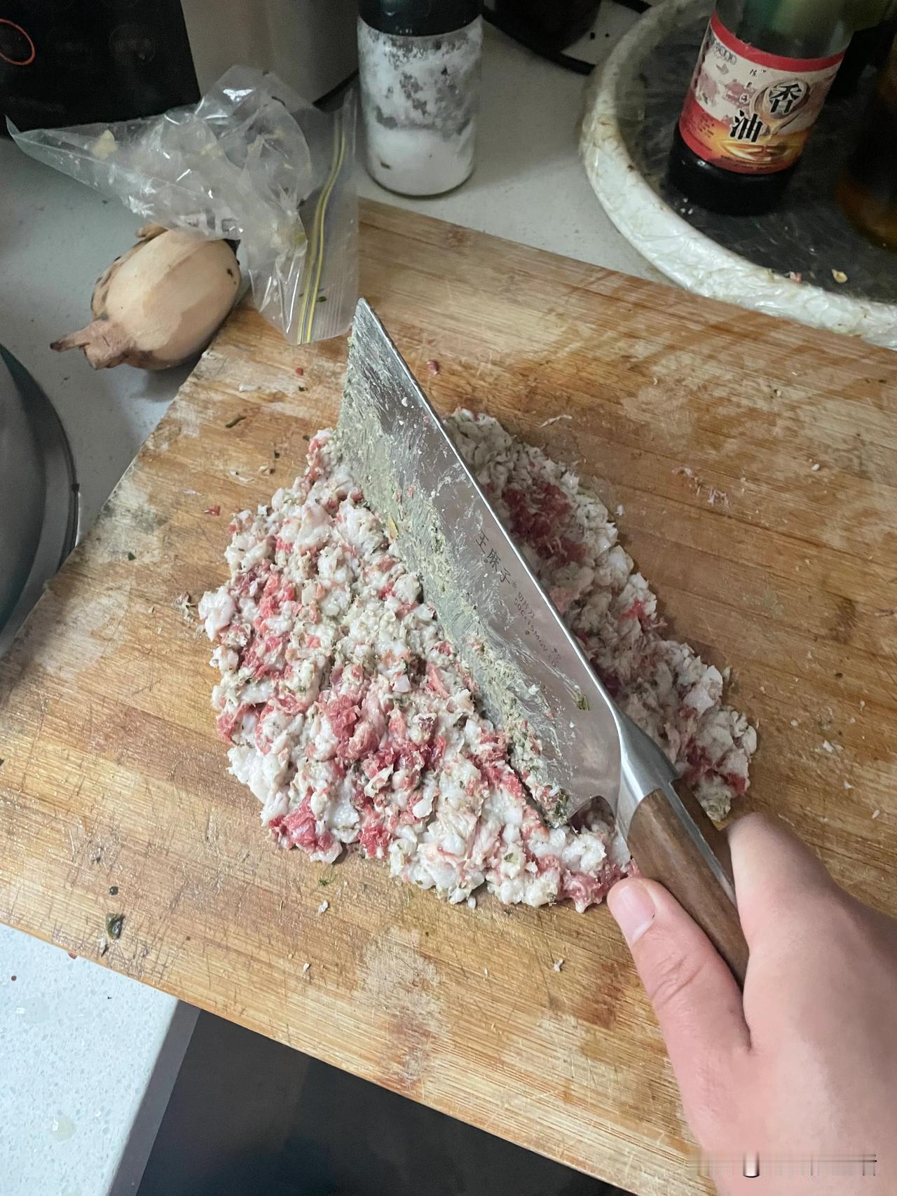 你知道什么是耦合吗？我妈让我剁肉，她要做藕盒……