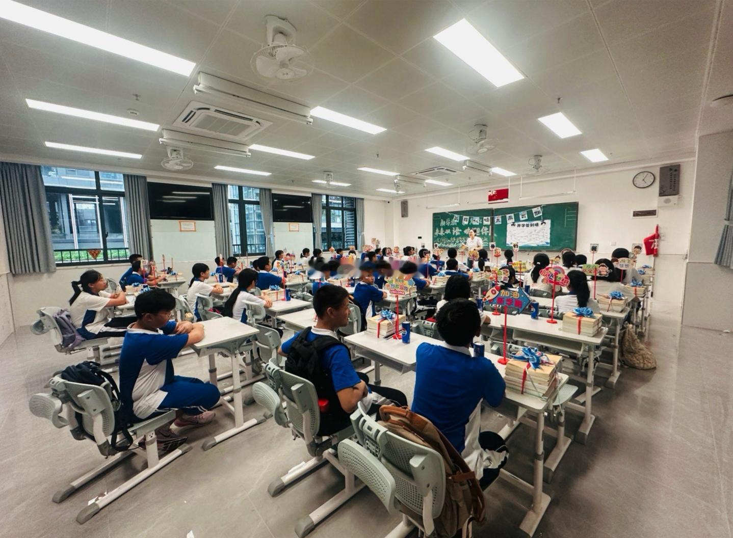 深圳政府：穷什么都不能穷孩子~ ​​​