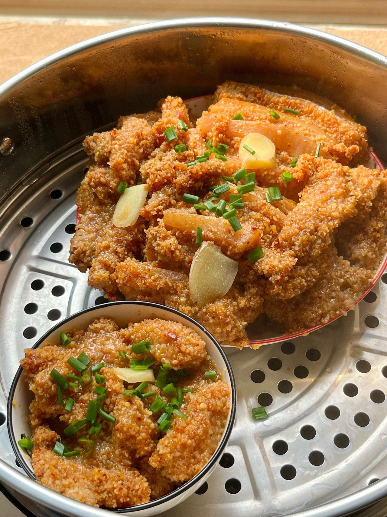 湖北正宗粉蒸肉，软糯不腻，入口即化！

在湖北，不管是日常吃饭、过节待客，还是办