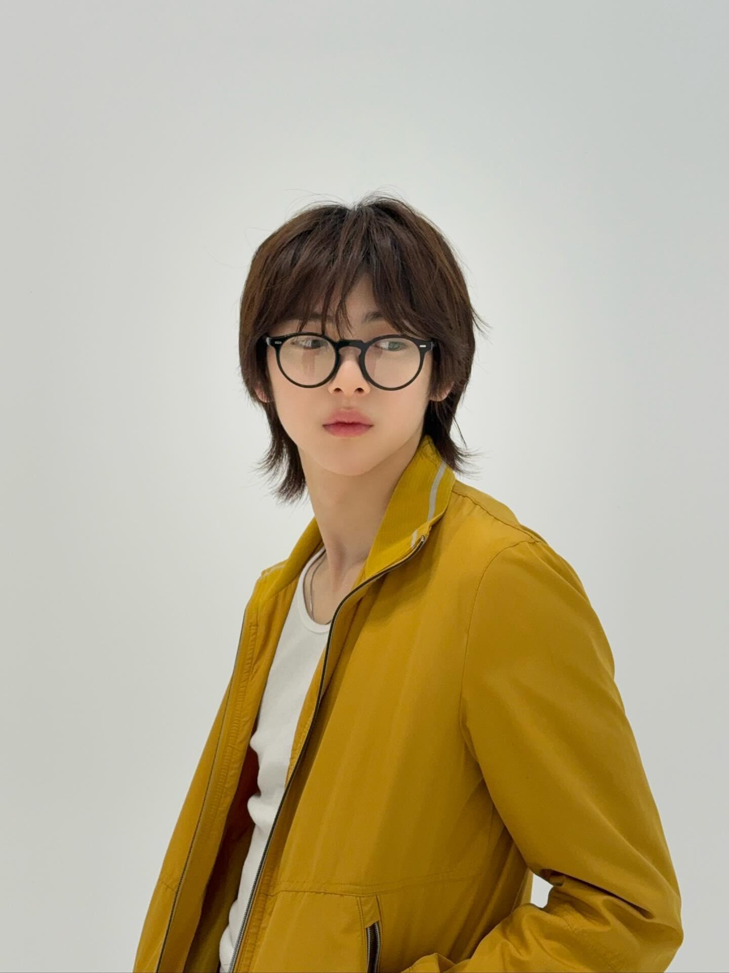 金主训/壁纸分享我想成为一个温柔的人，因为曾经被温柔的人那样对待。 