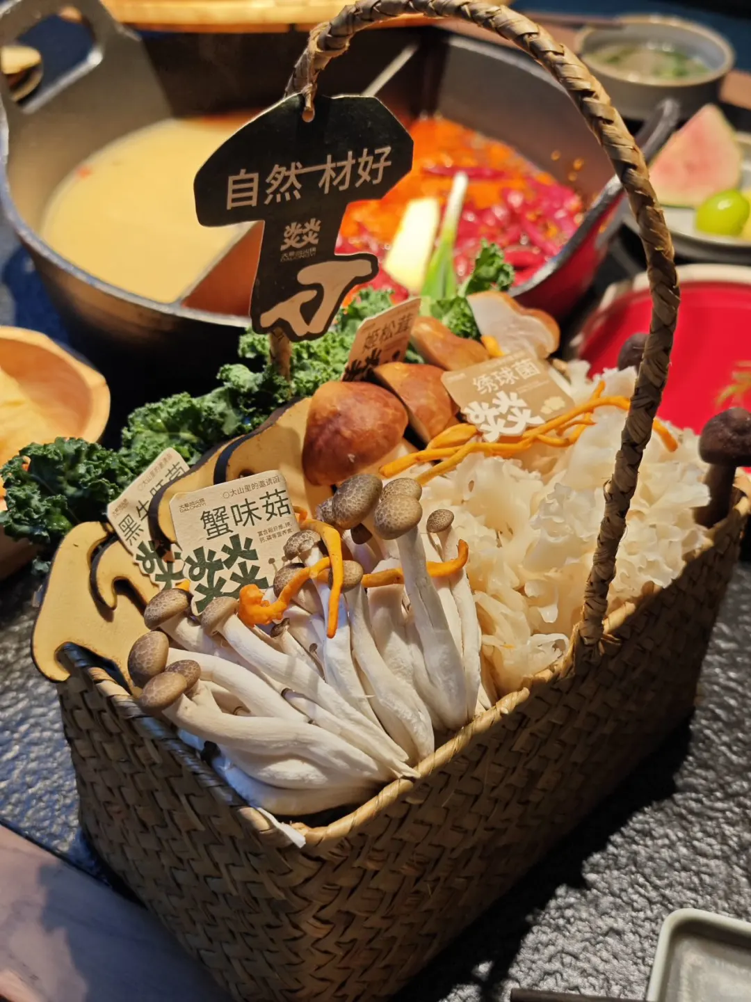 火锅店的饮料都这么jue！还让不让奶茶店活
