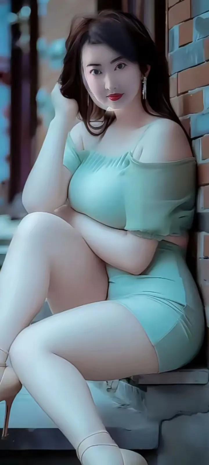 #分享我的今日感悟#
嘻嘻，丑是女人之敌一一
姿一一我有自由坐姿，
色一一我衣着