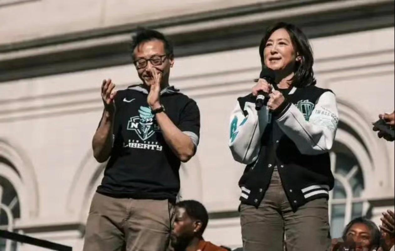 蔡崇信离婚布鲁克林篮网队与纽约自由人队老板蔡崇信、吴明华，在结婚30年后决定离婚