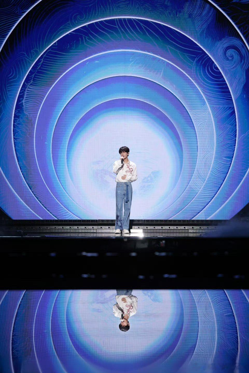 C成毅赴山海cy成毅成毅的演技如同沉稳而又开放的土地，孕育着更加美好的未来。| 