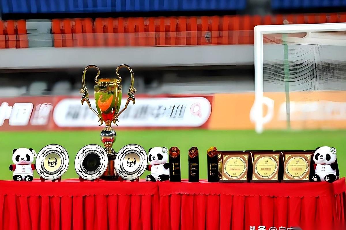 赢韩国队那一刻，我承认我还是没忍住，心里“咯噔”了一下。
多少年了，就盼着这么一