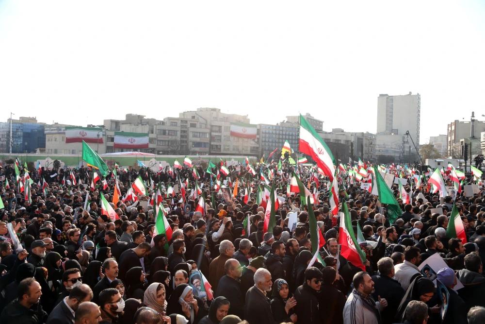 就在停火协议达成前数小时，一幕让世界震惊的画面出现在伊朗境内。
 
这段时间，美