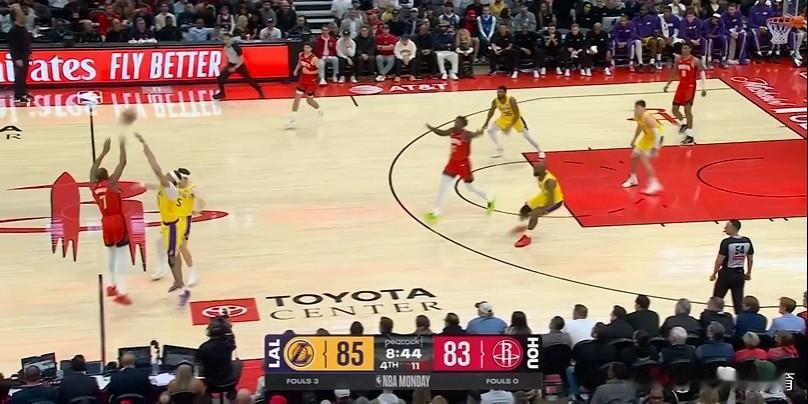 看了火箭92-100惜败湖人的比赛我觉得应该要批评杜兰特，作为球队老大居然破不了