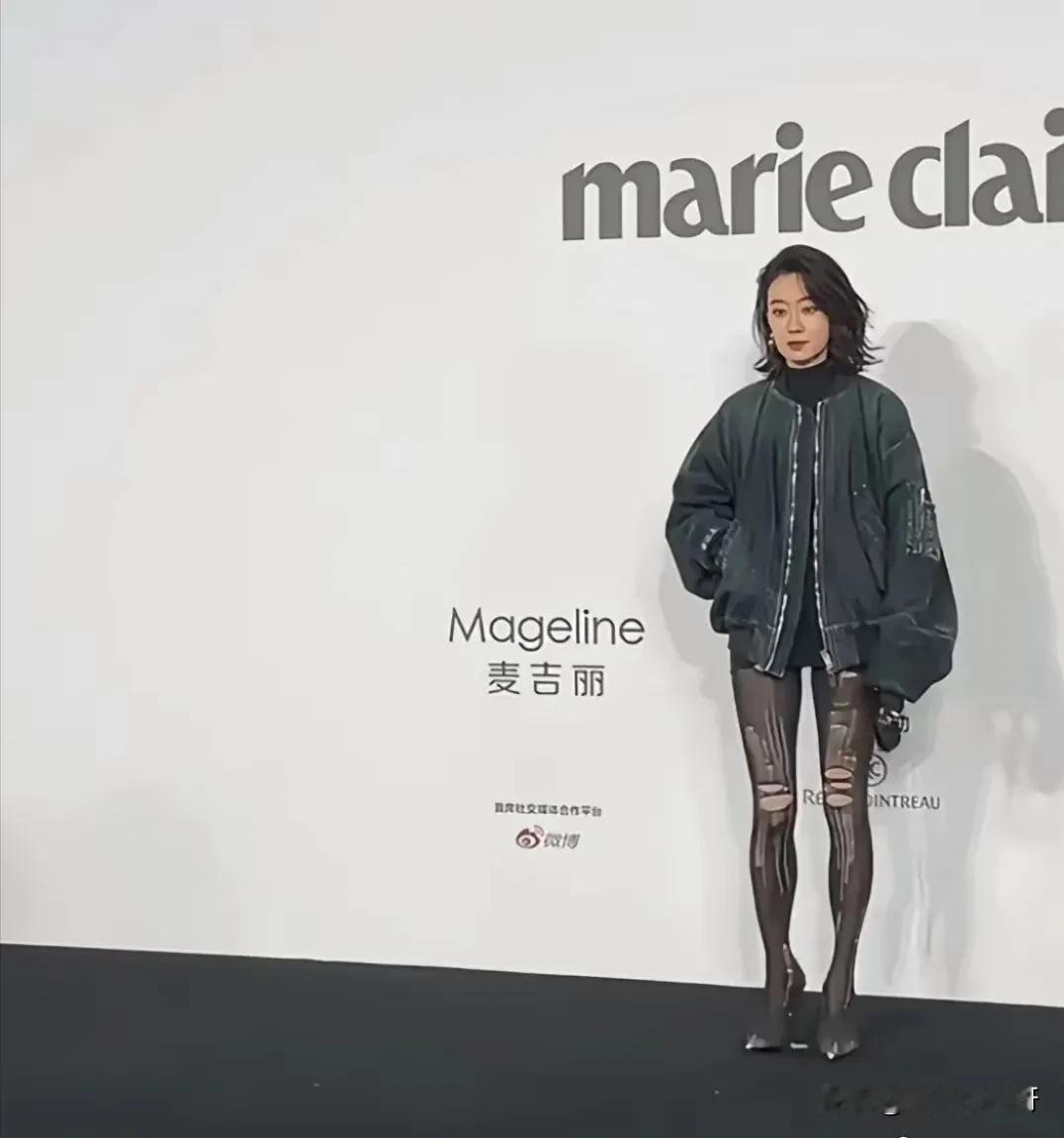 这种丝袜是怎么穿进去的？不勾脚指头嘛？